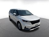 Used 2024 Kia Carnival LX image 3