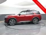 New 2025 Nissan Pathfinder Platinum image 2
