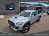Used 2022 Toyota Tacoma TRD Off-Road image 2