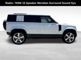 New 2024 Land Rover Defender 110 SE image 4