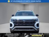 New 2025 Volkswagen Atlas Peak Edition SE image 2