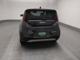 Used 2023 Kia Soul LX w/ LX Technology Package image 6