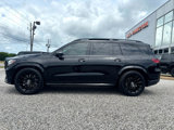 Used 2025 Mercedes-Benz GLS 450 4MATIC w/ AMG Line Exterior image 3