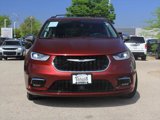 Certified 2023 Chrysler Pacifica Limited image 4