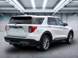 Used 2022 Ford Explorer XLT w/ Equipment Group 202A image 5