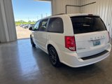 Used 2017 Dodge Grand Caravan GT image 3