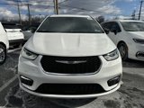 New 2025 Chrysler Pacifica Select image 2