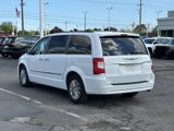 Used 2015 Chrysler Town & Country Touring-L w/ Driver Convenience Group image 6