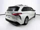 Used 2024 Toyota Sienna Limited image 5