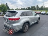 Used 2017 Toyota Highlander XLE image 5