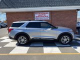 Used 2020 Ford Explorer XLT w/ Equipment Group 202A image 2