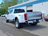 Used 2025 Ford F450 4x4 Crew Cab Super Duty image 3