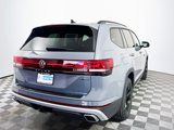 New 2025 Volkswagen Atlas Peak Edition SE image 4