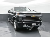 Used 2022 Chevrolet Silverado 2500 High Country image 3