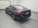 Used 2023 Nissan Altima 2.5 SV image 5