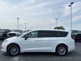 Certified 2024 Chrysler Pacifica Touring-L image 6