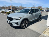 New 2025 Volvo XC40 B5 Ultra w/ Protection Package Premier image 4