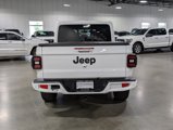 Used 2023 Jeep Gladiator Overland image 4