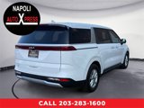 Used 2023 Kia Carnival LX image 3