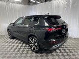 New 2025 Mitsubishi Outlander SE image 4