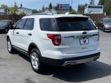 Used 2017 Ford Explorer XLT image 5