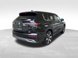 New 2025 Mitsubishi Outlander SE image 3