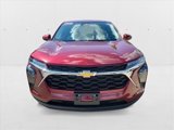 Used 2025 Chevrolet Trax LS w/ LS Convenience Package image 2