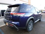 Used 2024 Nissan Pathfinder SV image 3