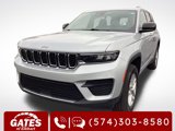 Used 2023 Jeep Grand Cherokee Laredo image 5