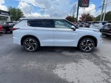 New 2025 Mitsubishi Outlander SEL image 2