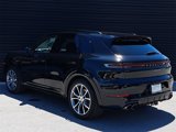 Used 2025 Porsche Cayenne image 3