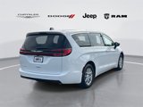 New 2026 Chrysler Pacifica Select image 3