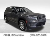New 2025 Jeep Grand Cherokee Laredo X w/ Luxury Tech Group I image 1
