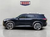 New 2025 Nissan Pathfinder Platinum image 4