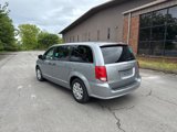 Used 2020 Dodge Grand Caravan SE image 3