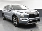 New 2025 Mitsubishi Outlander SE image 2