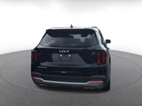 Used 2024 Kia Sorento S image 3