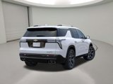 New 2026 Chevrolet Traverse High Country image 4