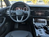 Used 2025 Audi Q7 2.0T Premium w/ Convenience Package image 2