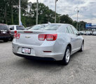 Used 2016 Chevrolet Malibu LT image 4