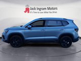 New 2025 Volkswagen Taos SE image 2