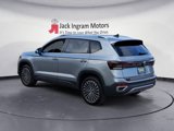 New 2025 Volkswagen Taos SE image 3