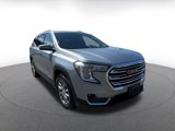 Used 2024 GMC Terrain SLT image 3