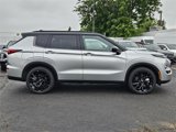 New 2025 Mitsubishi Outlander SEL Black Edition image 5