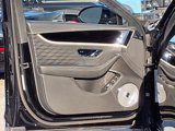 New 2025 Bentley Flying Spur Plug-In Hybrid image 4