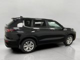 New 2025 Mitsubishi Outlander ES image 2