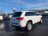 Used 2021 Jeep Grand Cherokee Laredo image 6