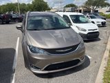 Used 2017 Chrysler Pacifica Touring-L Plus image 3