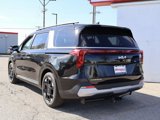 New 2025 Kia Carnival EX image 3