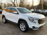 Used 2024 GMC Terrain SLE image 3